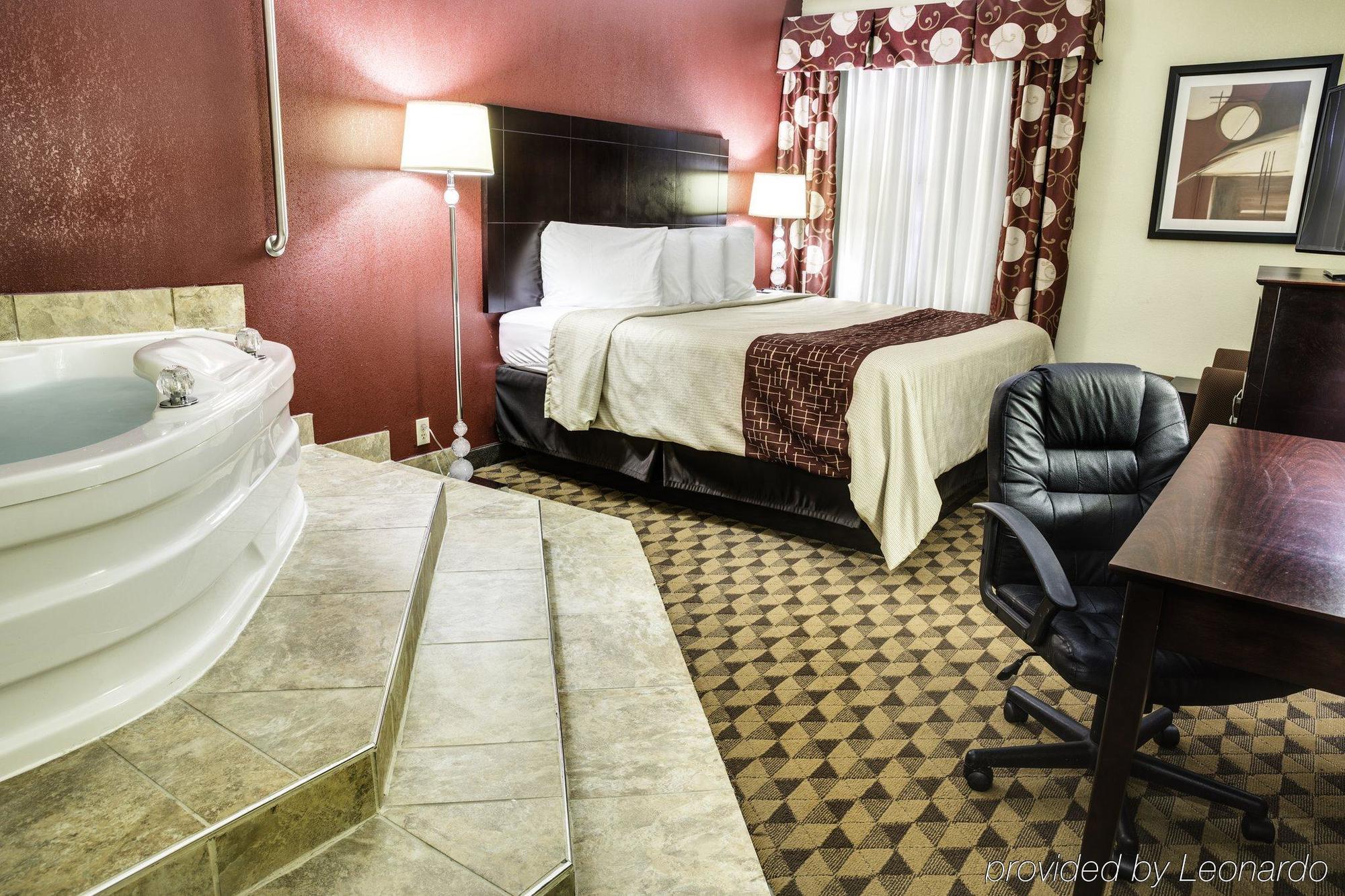 Red Roof Inn & Suites Cincinnati North-Mason Extérieur photo
